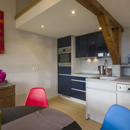 Kaiser Apartment *